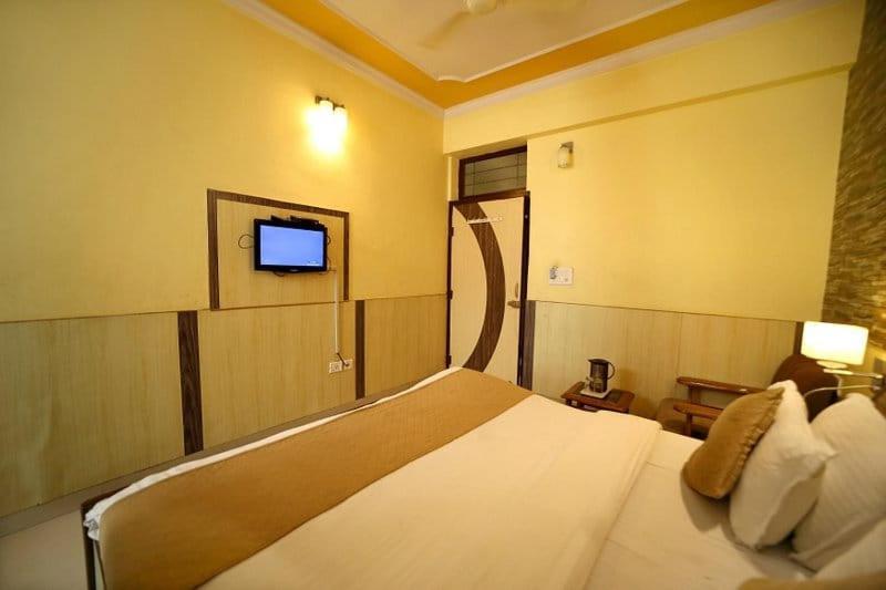 Hotel Golden Heritage Deluxe Divisione di Divisione di Jaipur Esterno foto
