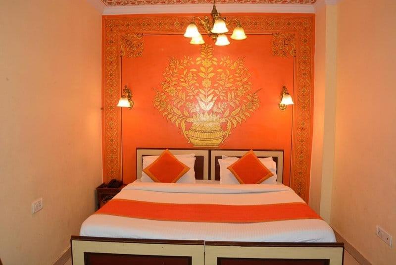 Hotel Golden Heritage Deluxe Divisione di Divisione di Jaipur Esterno foto